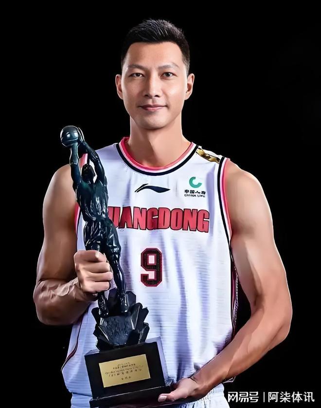 又见阿联！央视《篮球公园》将播出易建联专访